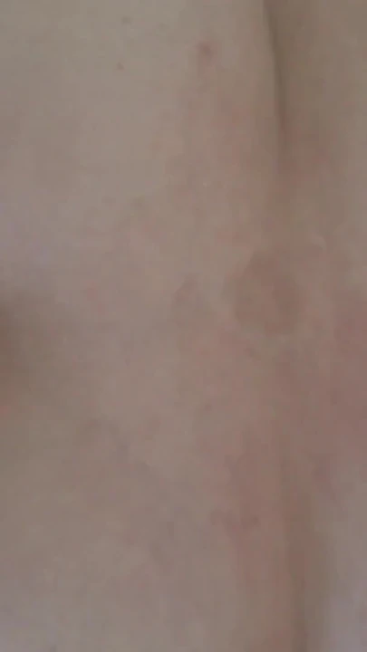 Mora se videti trenutak od "Žena milfa koja vara je jebana otpozadi i svršavanje po dupetu"