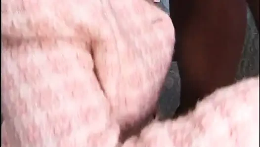 Sarışın bir sürtük için epik anal penetrasyon