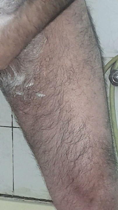 bisex couple ipne gay tras married couple matur I shaved my big hairy dick in the bathroom. I wanted to fuck the big shiny ass. | Clip 1