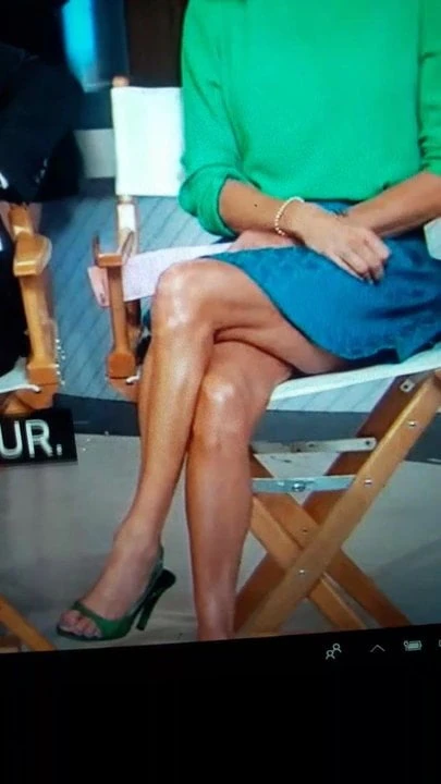 Lara spencer legs