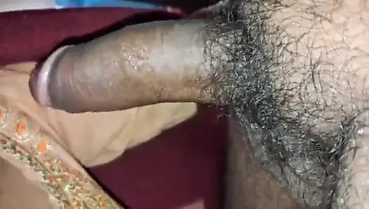 Desi mommy lund chus kar mal pi gyi
