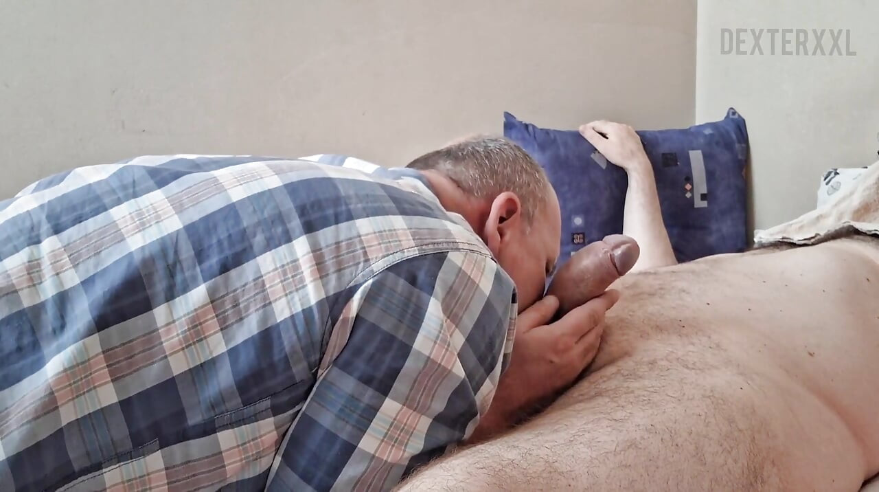 Grandpa Get Sucked off From Dexter Daddy. Cum Eat