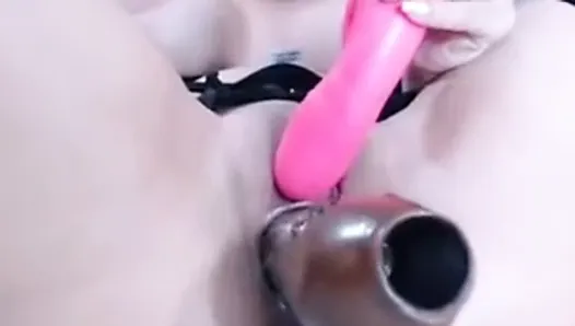 asian girl masturbate with dildo