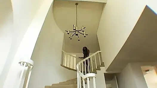 Ein großer harter schwarzer schwanz für die ebenholz-schlampe!