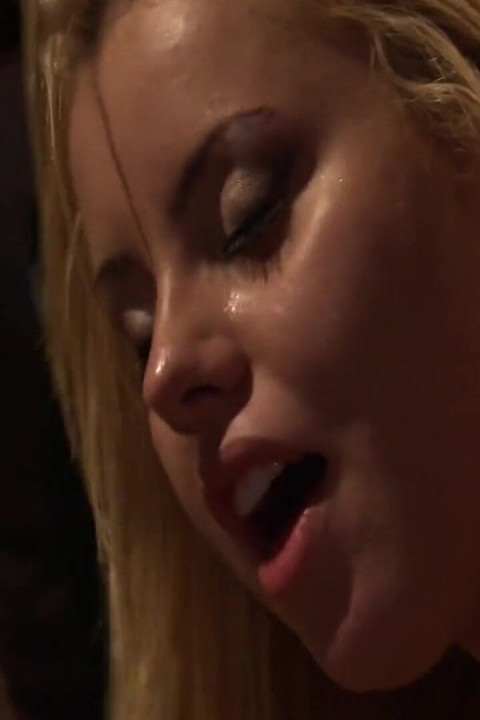 Cumming Frumuseți Scena-2 blondă superbă țâțoasă adoră să primească o pulă mare în pizda ei strâmtă