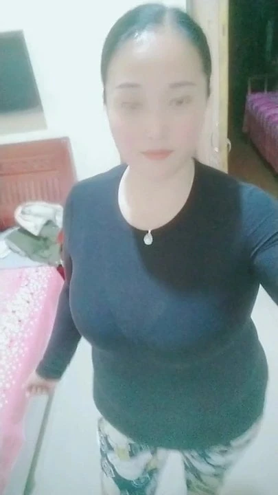 Busty beautiful milf