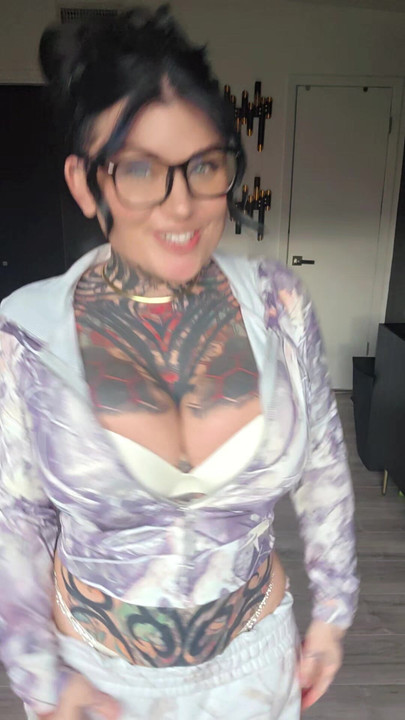 Νέο σουτιέν και σακάκι