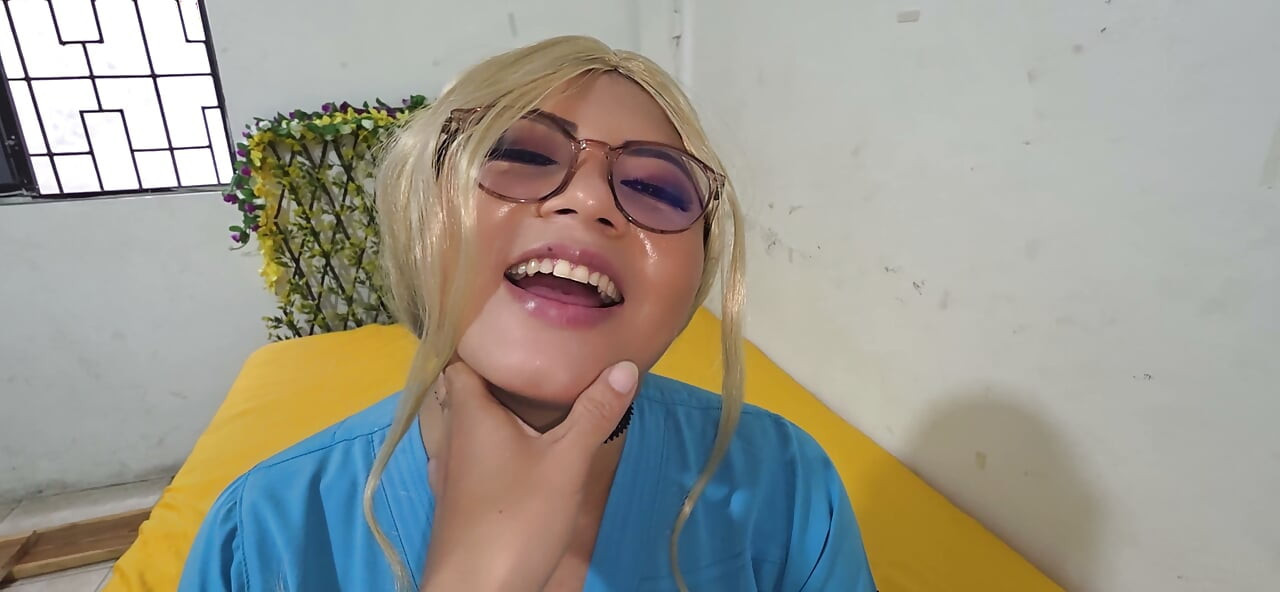 Super mooie latina verpleegster wordt ontdekt