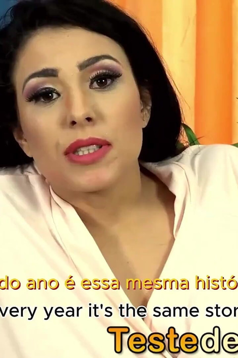 Safadeza Na Frente Da TV Entre Primos