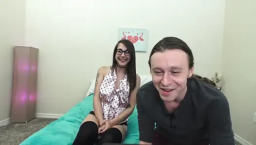 Секс-шоу перед вебкамерой с Cici Shellz