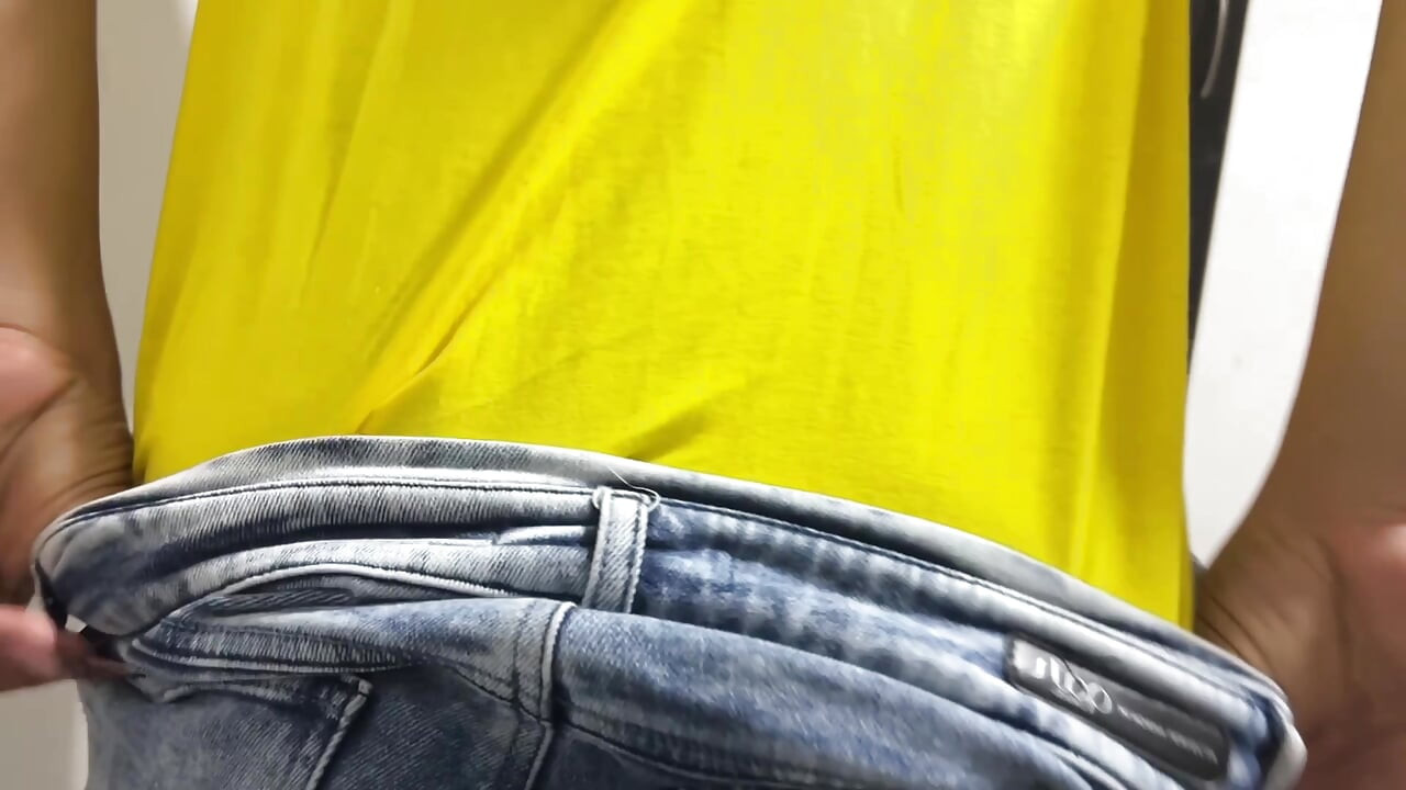 Repartidora Tarde Castigada: Me Follo al Cliente para que No Me Denuncie al Jefe