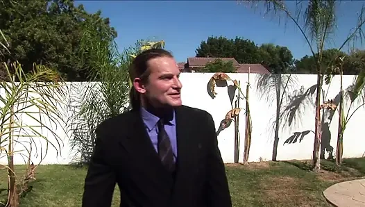 Seks threesome aciton sama cewek toket besar