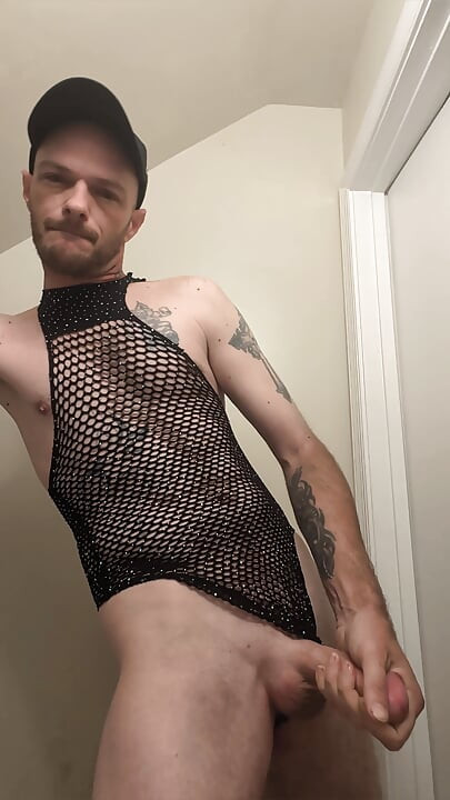 Je vais te montrer mon nouveau truc, mais ne le dis à personne ! Trémousse-le ?