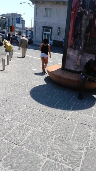 BRUNETTE WITH BIG ASS AND TITS ASK ME THE TRAIN STATION