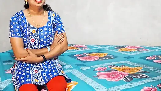 Jika Anda belum melihat video Lily, tonton sekarang. Kakak tirinya menyetubuhinya dengan kontol yang sangat keras.