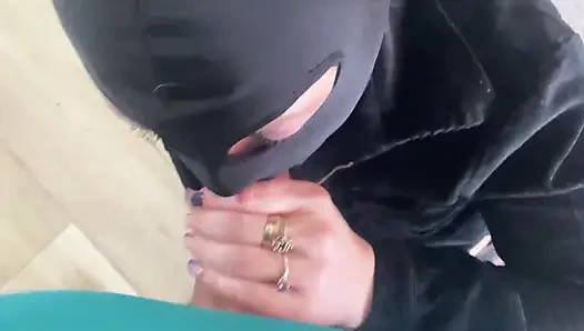 11 adventures of milfycalla Ep 11 der fremde