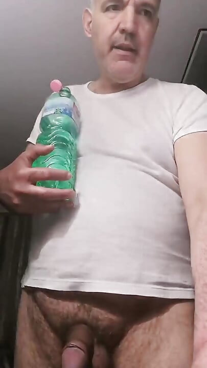 מופע פורנו מקוון בבוקר האיטלקי!