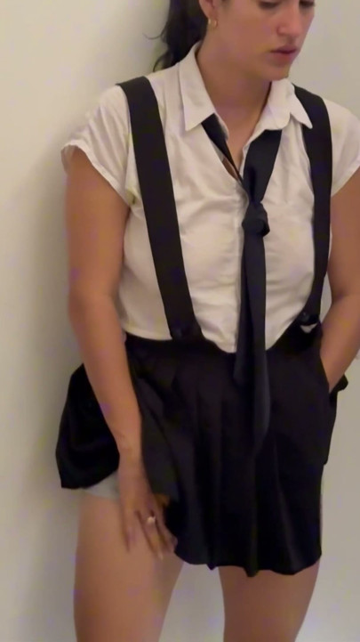 HOT LATINA GETS FUCKED BY UNKNOWN MAN AND LEAVES SPEECHLESS | Clip 1