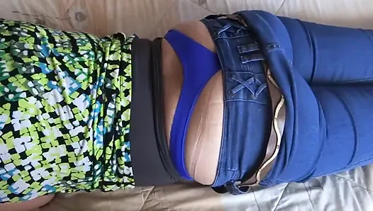 Stepson asks stepmother to masturbate to fuck her and she accepts