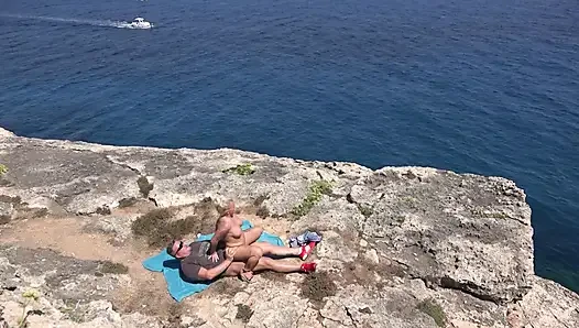 Deniz manzaralı azgın sikiş