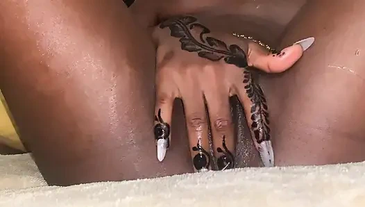 Hot ebony babe browngurl234 having alone time masturbating