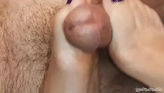 I Play With My Toes Until He Cums