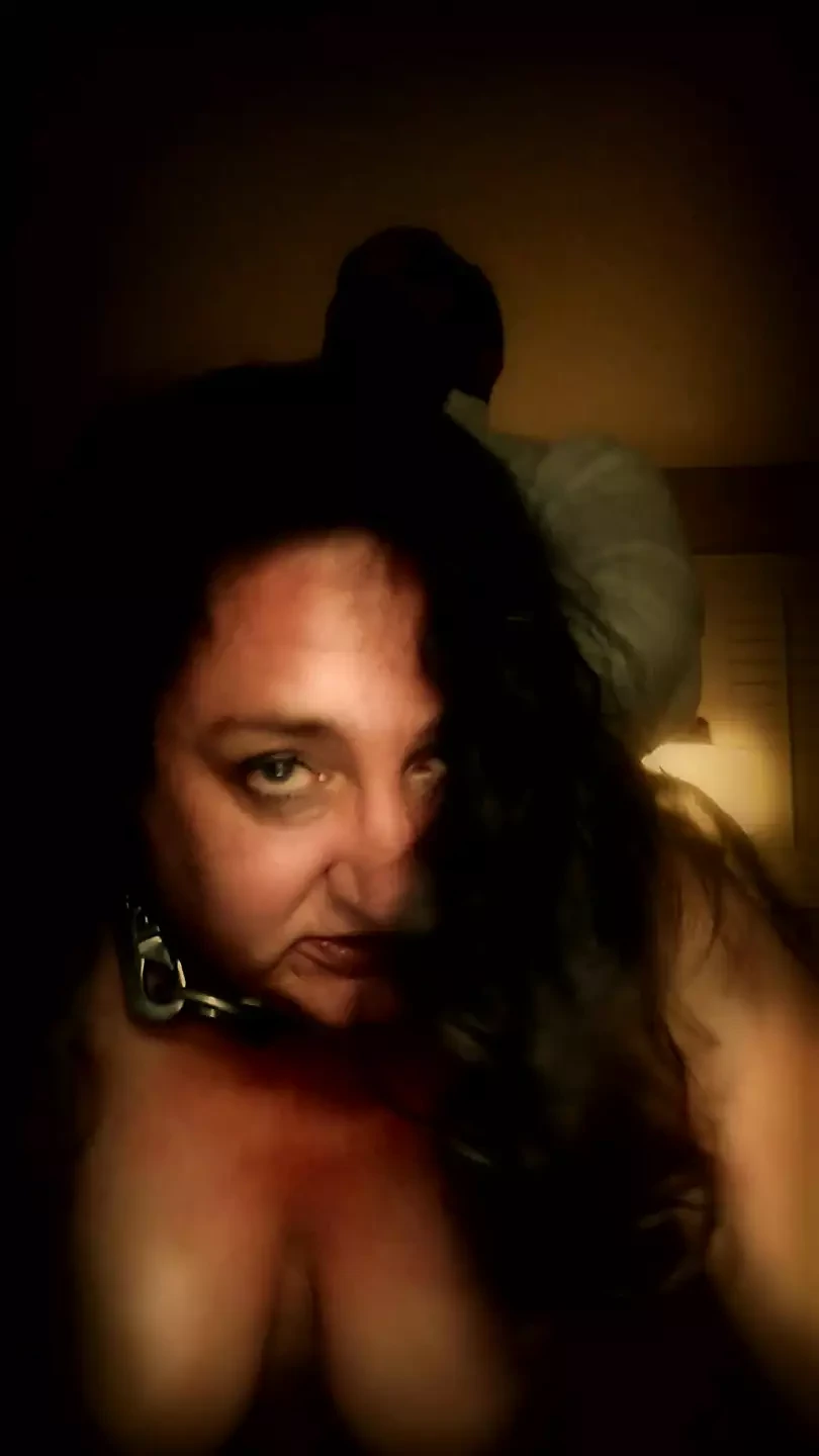 “OMG I’m gonna cum… fuck Daddy it’s SOOOOO good” Mature BBW sub slut cums from anal fucking & gaping