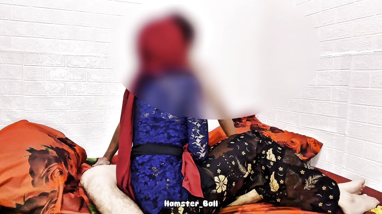 Viral! Cheating Neighbor MILF After Coming Home From Friend's Wedding