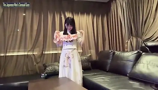 Pure Image Shattered - a Popular Idol’s Sensitivity Revealed in an Intimate Creampie Encounter