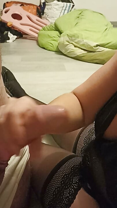 Jade loves good juicy cocks