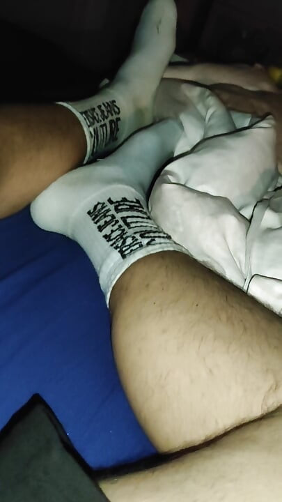 Dirty Junkbro (dj-bro) Horny in Bedroom