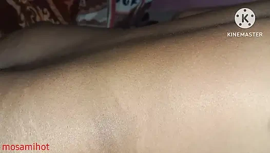 Arkadaşımın karısı kısrak oldu ve onu kıçına vurdu, arkadaş kısrak yaptı ve sevişdi