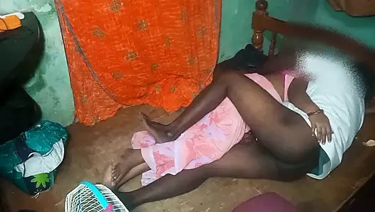 Seks istri Kerala dengan teman suami