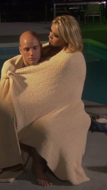 Romantischer Abend fick mit extrem geiler Sau am Pool | Clip 3