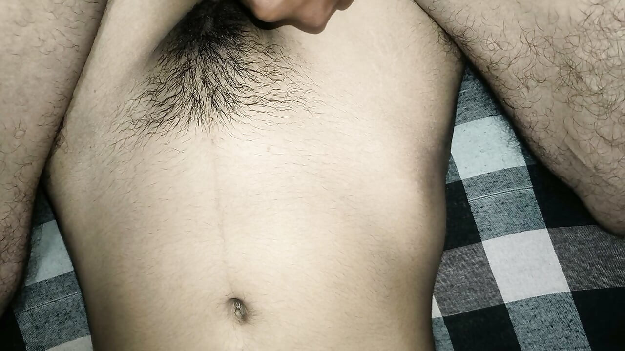Nisha bhabhi ko apne room me bhabhi ke uper baithkar ki chudai bhabhi hui bahut khus