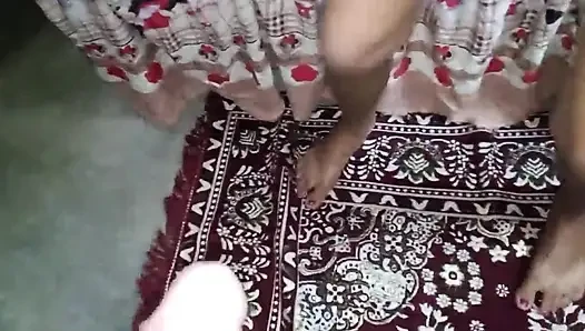 Seksi niharika yenge sert amcık seksi yapıyor