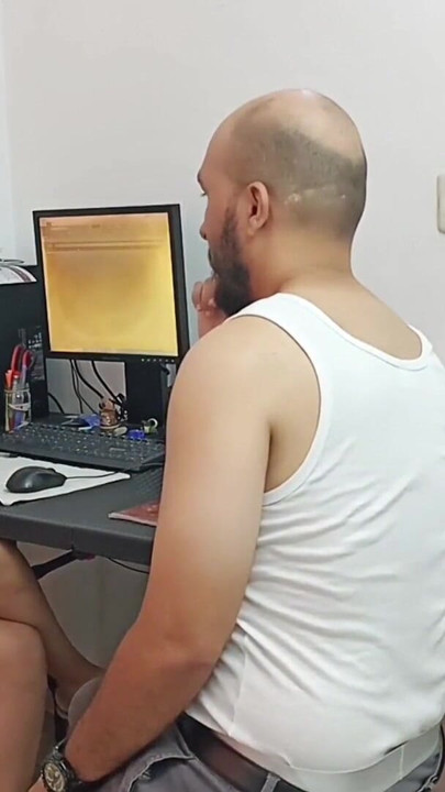 Conducting interviews, and the last one was the best with calvohot70, I couldn't resist. Spanish porn. | Clip 1