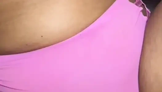 Saf desi seksi hatun kendimi sikiyor