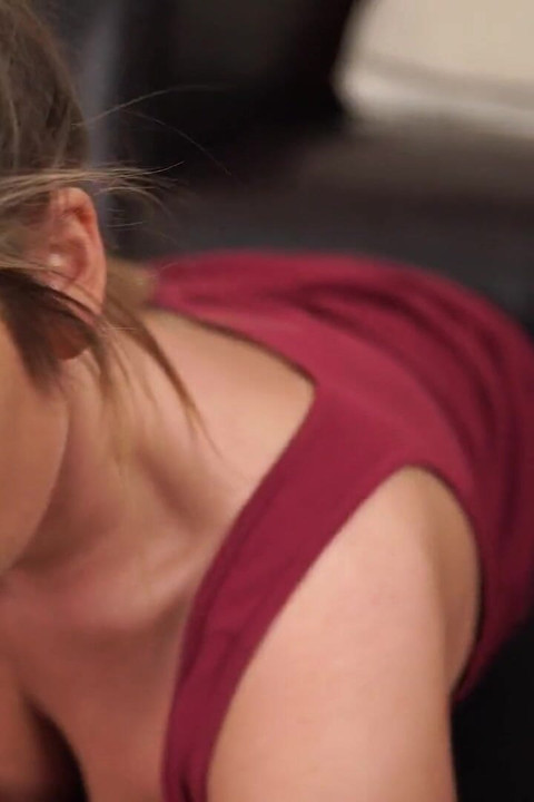 Daisy - Cleaning Cleavage - JOI