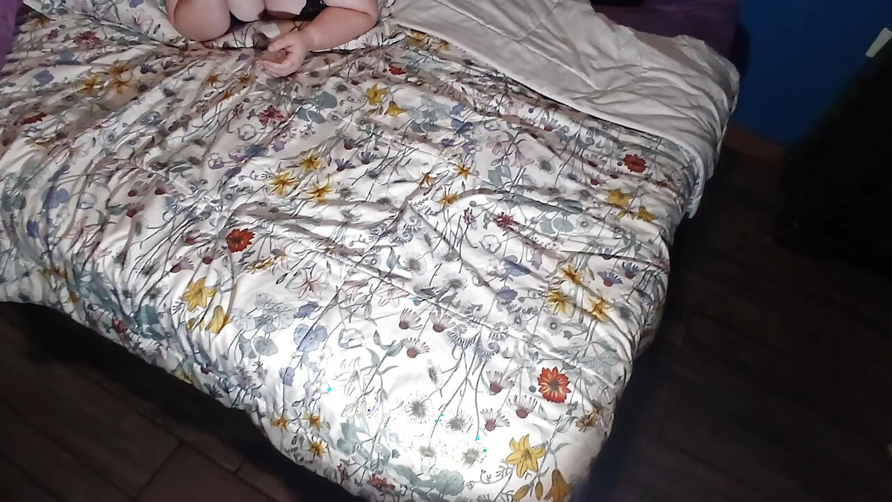 Özensiz lynn büyük bir yarak yiyor gerçekten iyi bu ateş