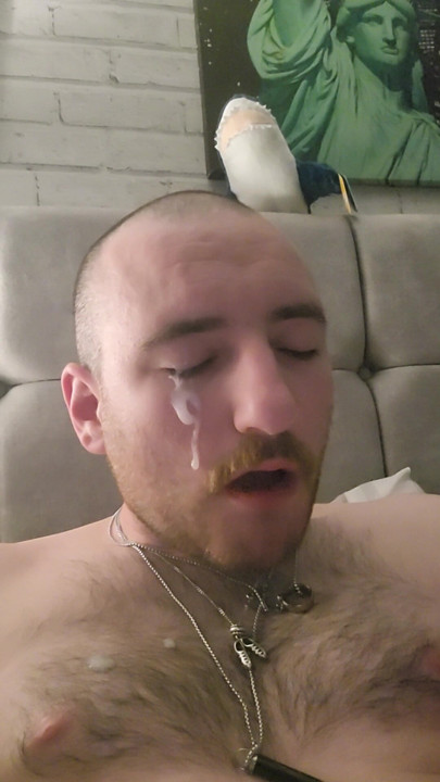 Scottish Twink Self Facial