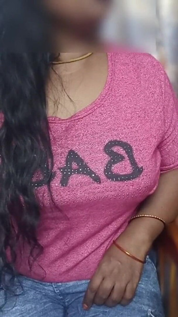 Der vater des schülers sex mit lehrer, nachdem er erfahren hatte, dass sie seine alte freundin ist - volles hindi-audio mit echtem stöhnen | Clip 1