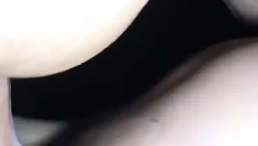 Daracık amına damlıyor