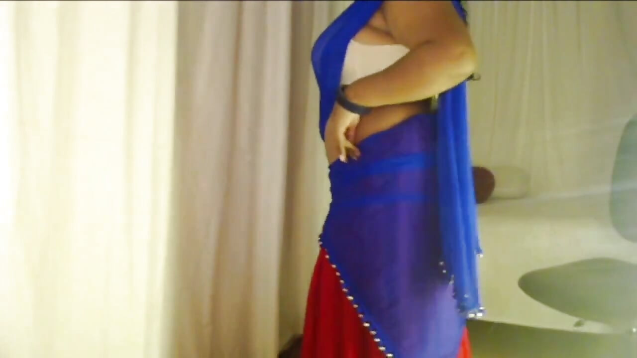 Šou sisa sa sisama i sisama seksi devojke