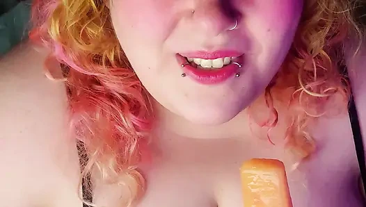 Strawbie popsicle time