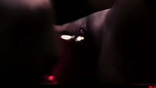 Tiffany kingston suka banget muasin memeknya pakai dildo dan kontol