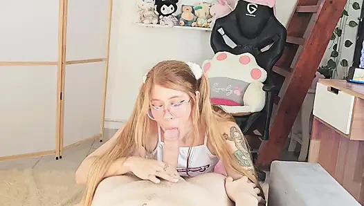 I find step-sis masturbating while watching hentai and give her a creampie