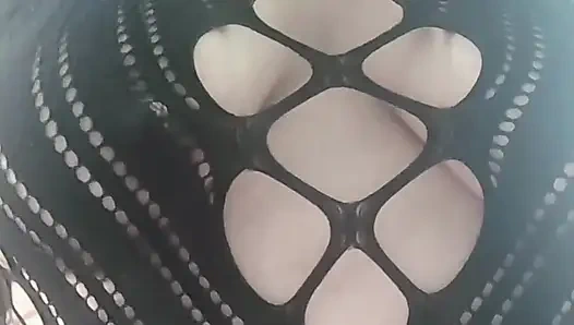 Bak nasıl benimle oynuyorum, senin için okşuyorum