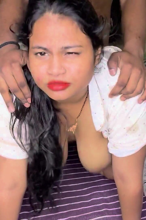 The Neighbor Went Crazy After Seeing the Youth of His Neighbor - Desi Rough Sex Without Stopping While Holding Hands