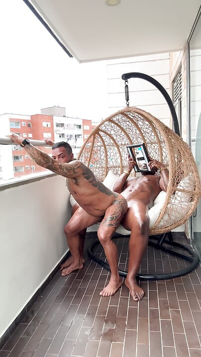 Colombian Body Builder Flip Fucking with Big Black Cock American Zaddy